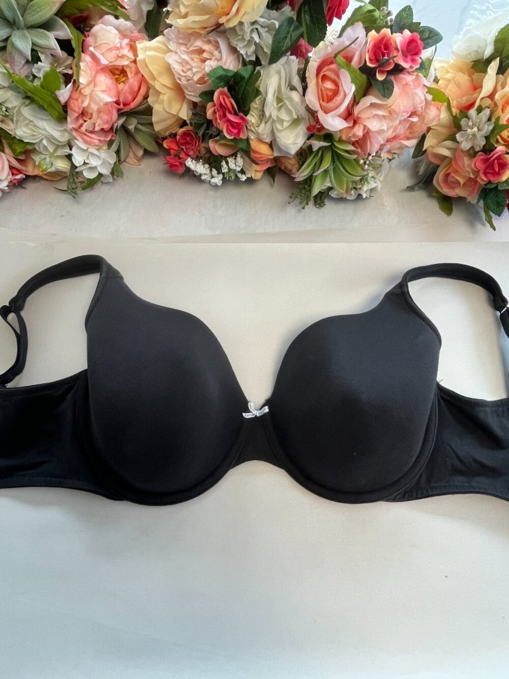 Cacique Smooth Boost Plunge T-Shirt Bra Black 34G